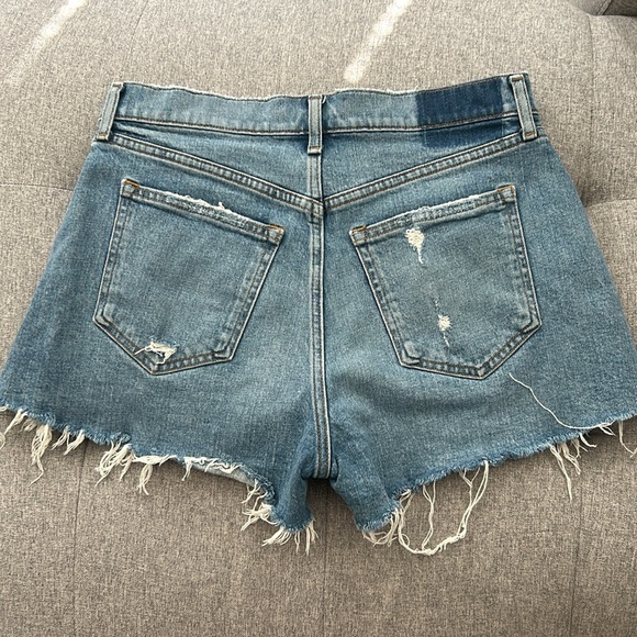 Abercrombie & Fitch Curve Love Mid Rise Mom Denim Short - Picture 2 of 7